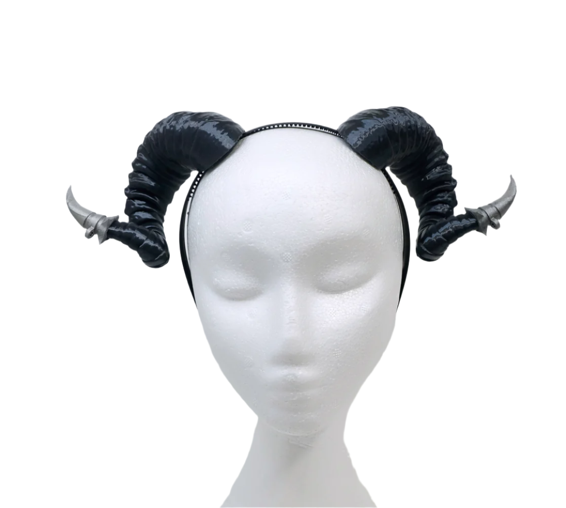 Jester Lavorre Horns
