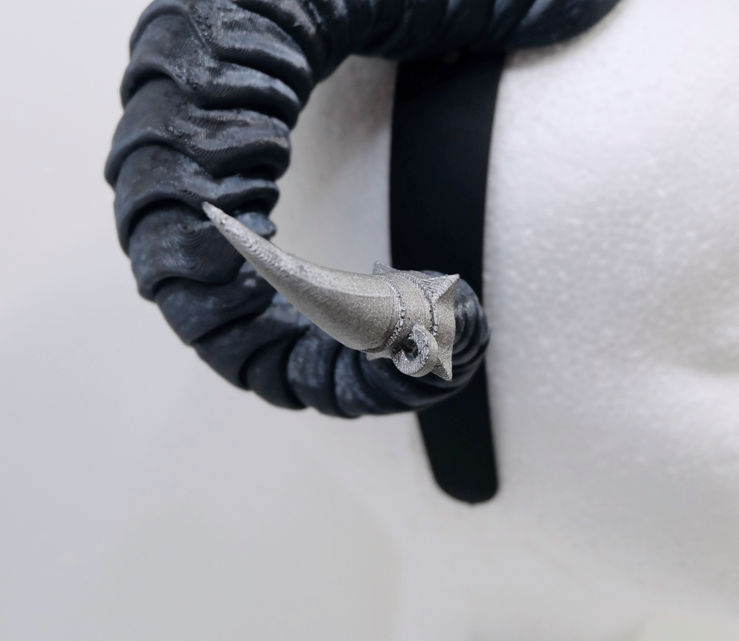Jester Lavorre Horns
